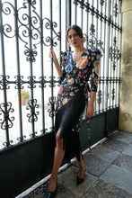 Cargar imagen en el visor de la galería, Vestido Macarena mantón káhyra
