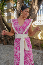 Cargar imagen en el visor de la galería, Vestido Lozanía fucsia Káhyra
