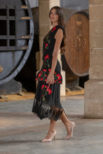 Cargar imagen en el visor de la galería, Vestido Claveles De Feria Negro Káhyra
