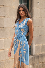 Cargar imagen en el visor de la galería, Vestido España Azul Cielo Káhyra
