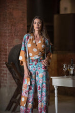 Cargar imagen en el visor de la galería, Chaqueta Kimono Kahyra
