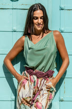 Cargar imagen en el visor de la galería, Cinturón Turco Fucsia Kahyra
