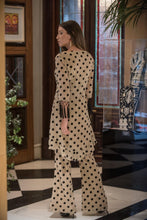 Cargar imagen en el visor de la galería, Top Alhambra Beige Kahyra

