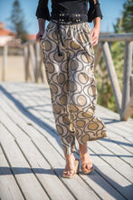Cargar imagen en el visor de la galería, Pantalon Cadenas Elegant Sunset And Moon
