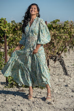 Cargar imagen en el visor de la galería, Vestido Albariza Boho Sunset &amp; Moon
