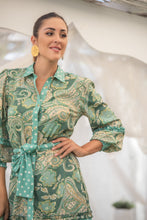 Cargar imagen en el visor de la galería, Vestido Capri Camisero Sunset &amp; Moon
