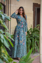 Cargar imagen en el visor de la galería, Vestido Magalí Cruzado Sunset &amp; Moon
