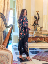 Cargar imagen en el visor de la galería, Chaqueta Bulería Mantón Negro Multi Kahyra
